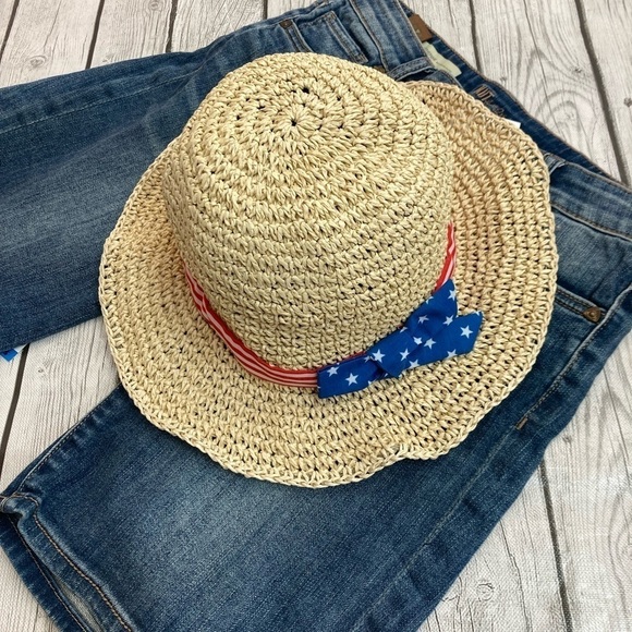 Steve Madden woven Bucket Hat - Picture 3 of 6